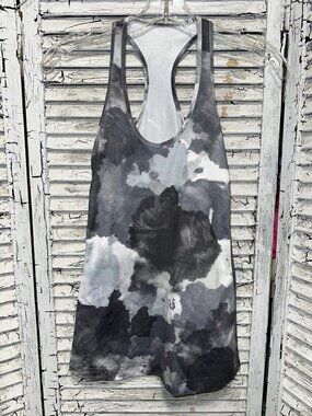 Women's Black/White Lululemon Razorback Tank Top